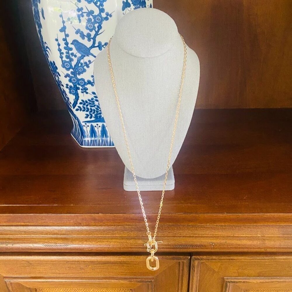 Ann Taylor LOFT Gold Tone Front Toggle Necklace - Picture 5 of 8